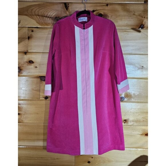 Vintage Vanity Fair Womans Size 12 Made In USA Pink Dacron Housecoat Zipup - Picture 8 of 9